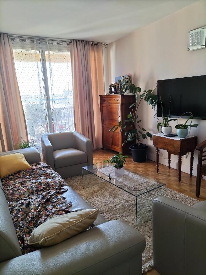 Apartmán Balcon Surplombant Le Sud De Paris Arcueil Exteriér fotografie